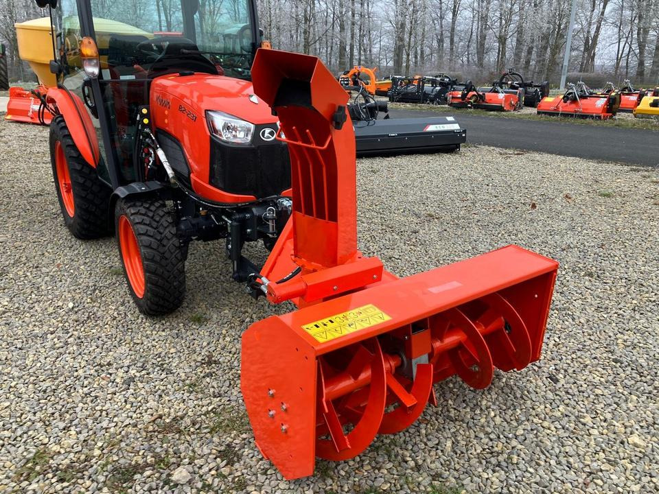 Kubota Kova Anbau-Schneefräse L1101 WA für Kleintraktor 1,12m - מפוח שלג: תמונה 4 Kubota Kova Anbau-Schneefräse L1101 WA für Kleintraktor 1,12m - מפוח שלג: תמונה 4