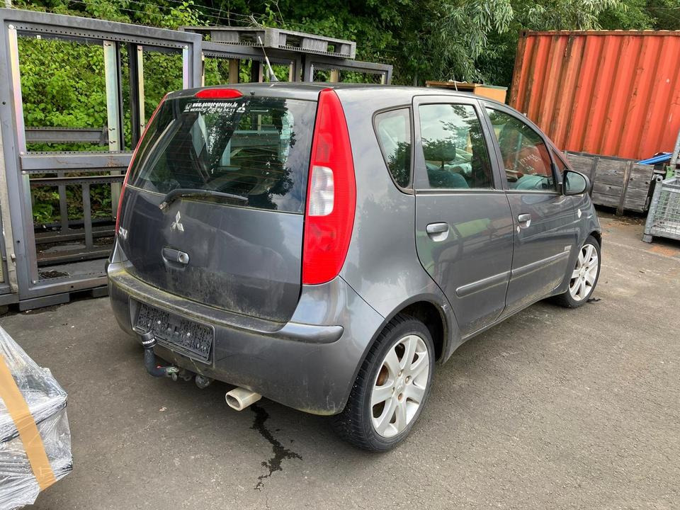 Mitsubishi Colt Unfallfahrzeug - מכונית: תמונה 2 Mitsubishi Colt Unfallfahrzeug - מכונית: תמונה 2