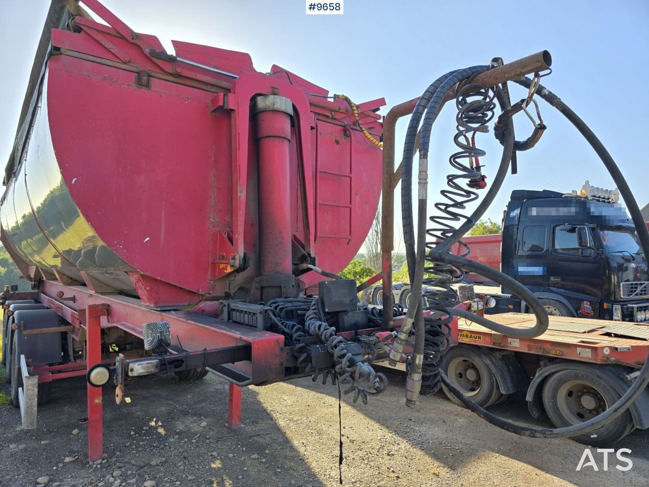 Asphalt trailer Parator STI 17-24 - סמיטריילר עם מזהיר, מכונת אספלט: תמונה 5 Asphalt trailer Parator STI 17-24 - סמיטריילר עם מזהיר, מכונת אספלט: תמונה 5
