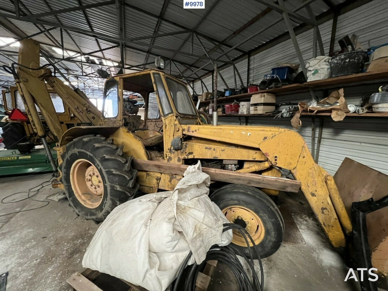 Backhoe loader- MASSEY-FERGUSON 203 - טרקטור חקלאי: תמונה 2 Backhoe loader- MASSEY-FERGUSON 203 - טרקטור חקלאי: תמונה 2