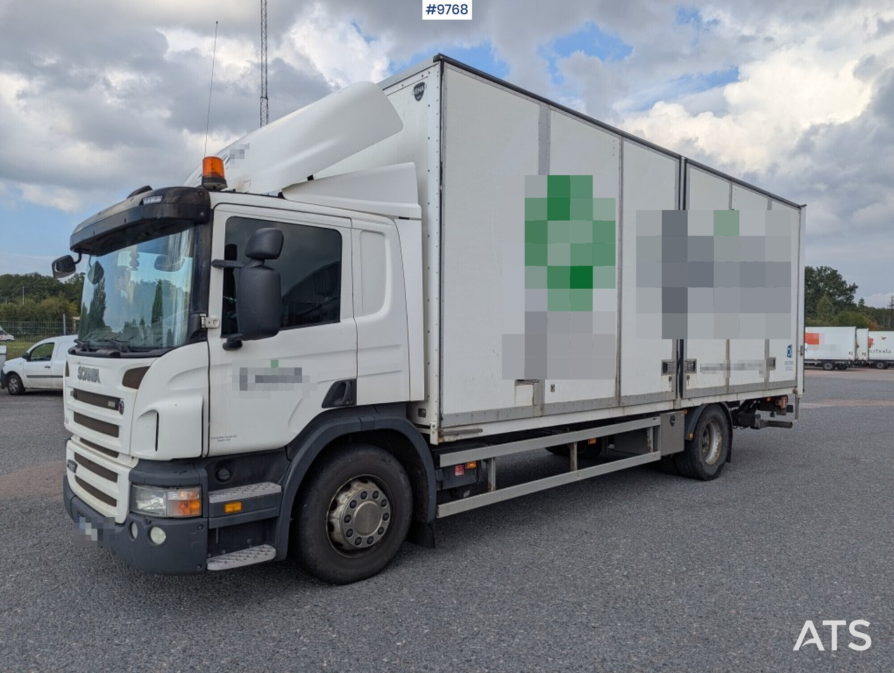 Box Truck Scania P280 4X2 with tail lift - משאית תיבה: תמונה 1 Box Truck Scania P280 4X2 with tail lift - משאית תיבה: תמונה 1