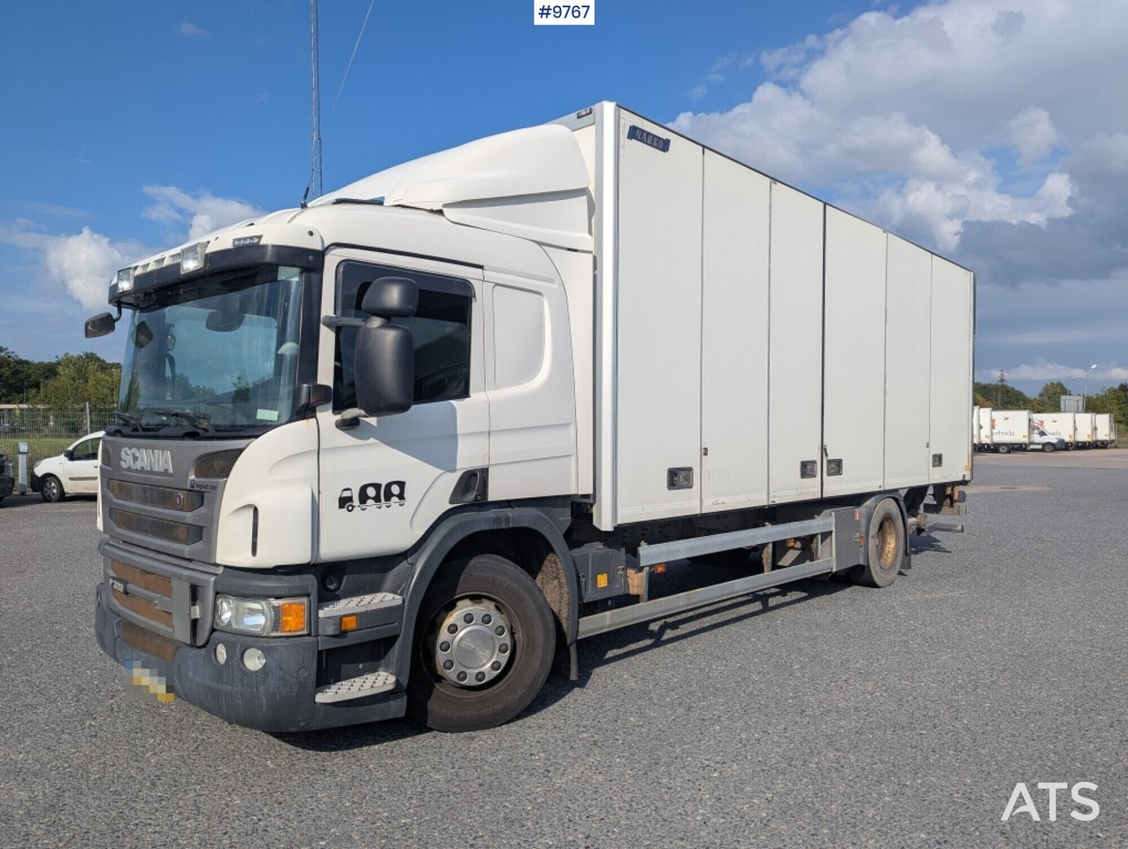 Box Truck Scania P320 4X2 with tail lift - משאית תיבה: תמונה 1 Box Truck Scania P320 4X2 with tail lift - משאית תיבה: תמונה 1