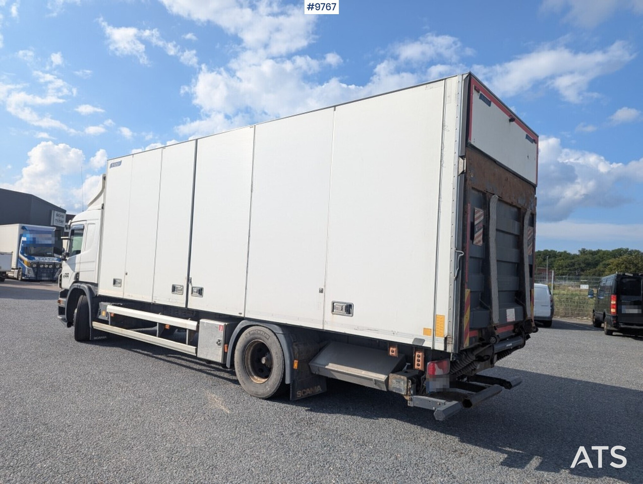 Box Truck Scania P320 4X2 with tail lift - משאית תיבה: תמונה 3 Box Truck Scania P320 4X2 with tail lift - משאית תיבה: תמונה 3