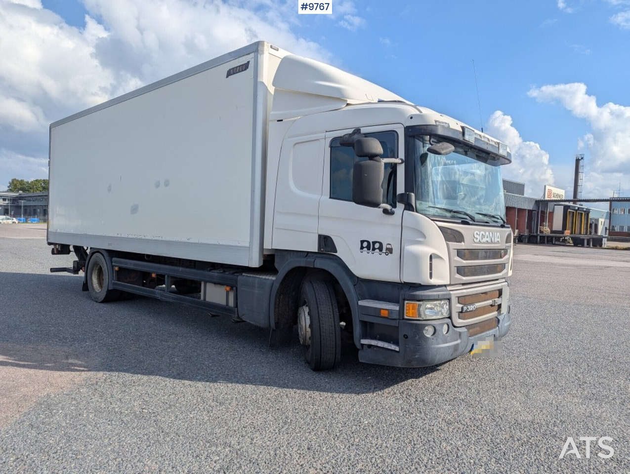 Box Truck Scania P320 4X2 with tail lift - משאית תיבה: תמונה 2 Box Truck Scania P320 4X2 with tail lift - משאית תיבה: תמונה 2