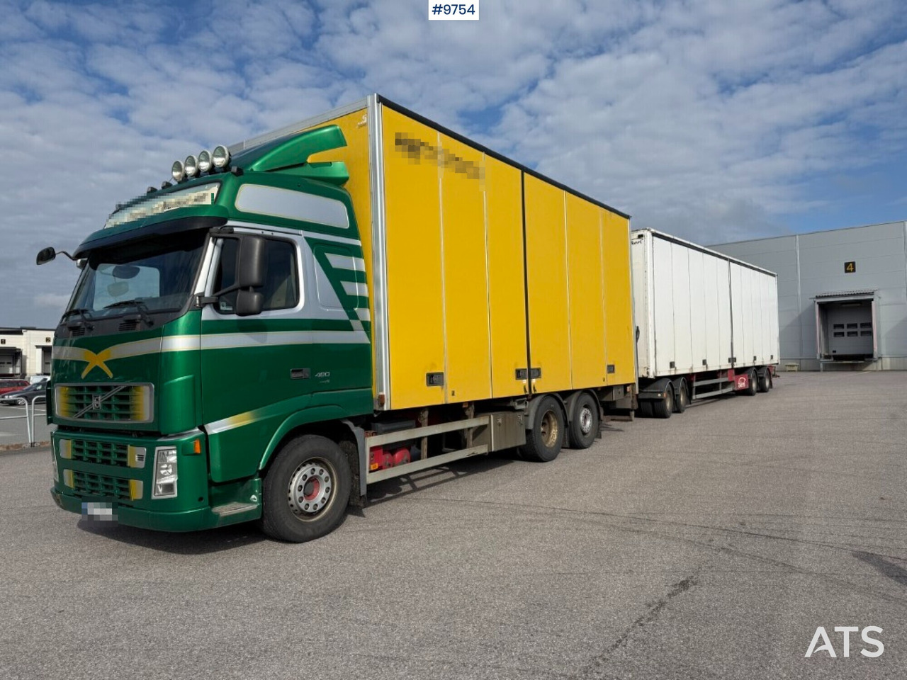 Box Truck Volvo FH 480 with 4-axle Ekeri trailer (VIDEO) - משאית תיבה: תמונה 1 Box Truck Volvo FH 480 with 4-axle Ekeri trailer (VIDEO) - משאית תיבה: תמונה 1