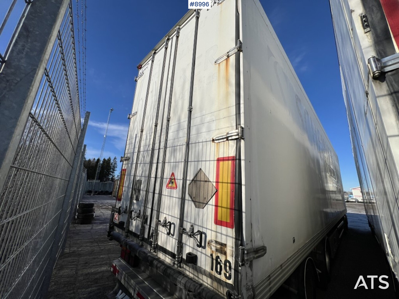Box trailer EKERI L/L-4 - קרון נגרר בתיבה סגורה: תמונה 2 Box trailer EKERI L/L-4 - קרון נגרר בתיבה סגורה: תמונה 2