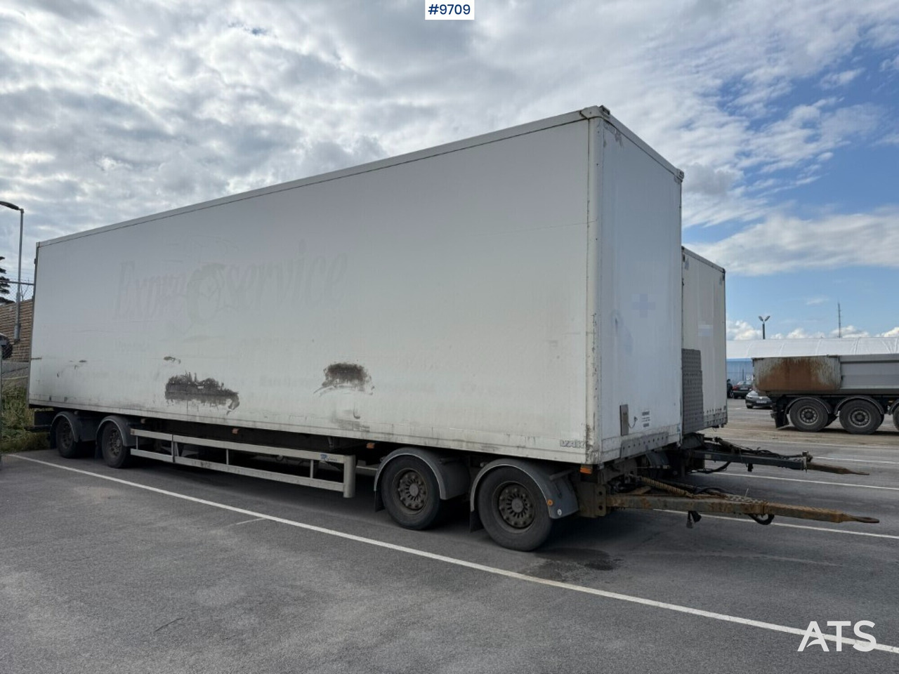 Box trailer VAK V-4-40 - קרון נגרר בתיבה סגורה: תמונה 1 Box trailer VAK V-4-40 - קרון נגרר בתיבה סגורה: תמונה 1