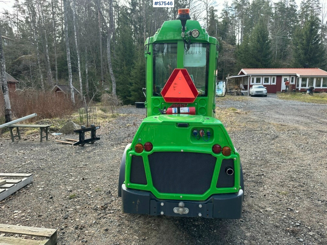 COMPACT LOADER, AVANT 750, WITH MANY TOOLS (SEE VIDEO) - מעמיס קומפקטי: תמונה 4 COMPACT LOADER, AVANT 750, WITH MANY TOOLS (SEE VIDEO) - מעמיס קומפקטי: תמונה 4