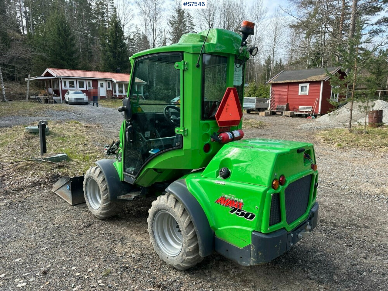 COMPACT LOADER, AVANT 750, WITH MANY TOOLS (SEE VIDEO) - מעמיס קומפקטי: תמונה 3 COMPACT LOADER, AVANT 750, WITH MANY TOOLS (SEE VIDEO) - מעמיס קומפקטי: תמונה 3