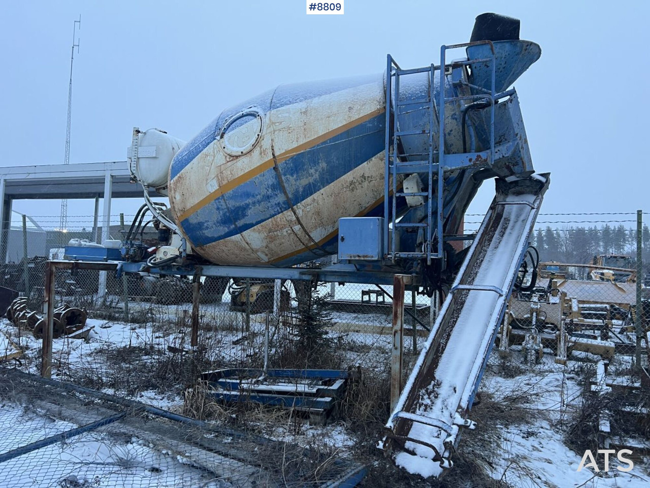 Concrete rotator 6 m3 with Laxo attachment - תוף מערבל בטון: תמונה 1 Concrete rotator 6 m3 with Laxo attachment - תוף מערבל בטון: תמונה 1