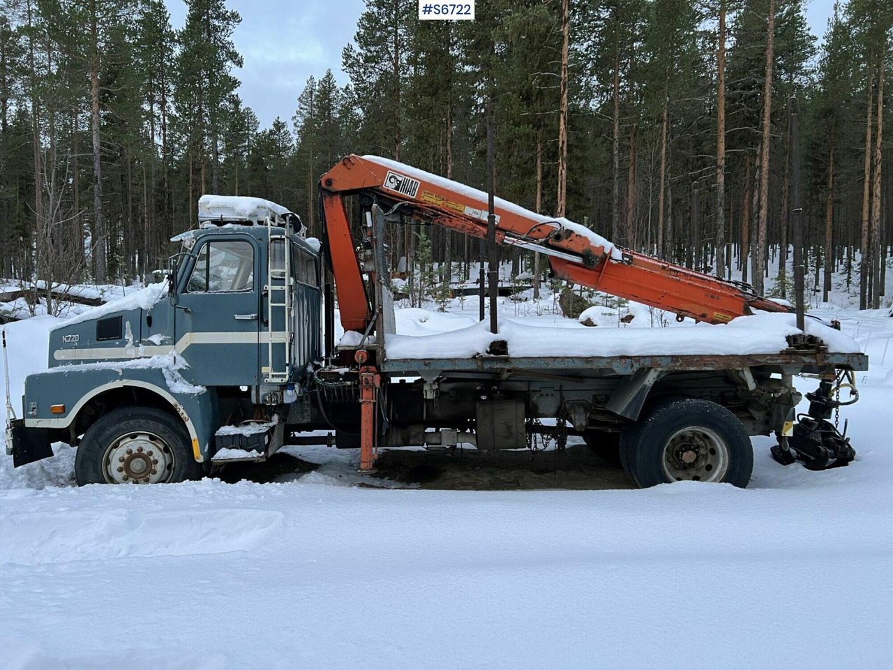 Crane Truck Volvo NO7-4X2-50-1-V with F7 Crane - משאית מנוף: תמונה 1 Crane Truck Volvo NO7-4X2-50-1-V with F7 Crane - משאית מנוף: תמונה 1