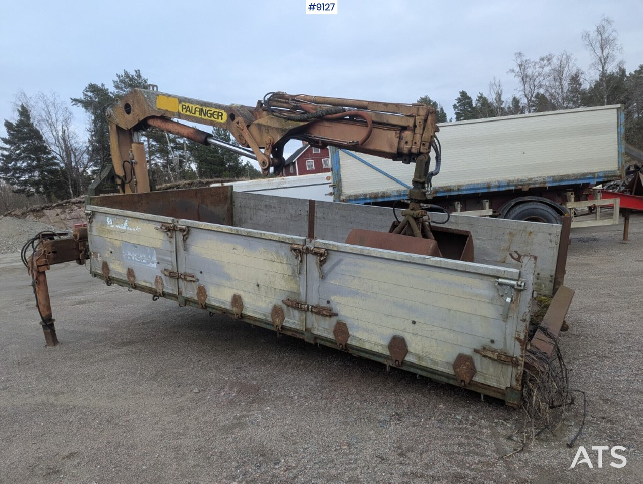 Crane flatbed Palfinger with rotator and bucket - גוף שטוח, משאית מנוף: תמונה 4 Crane flatbed Palfinger with rotator and bucket - גוף שטוח, משאית מנוף: תמונה 4