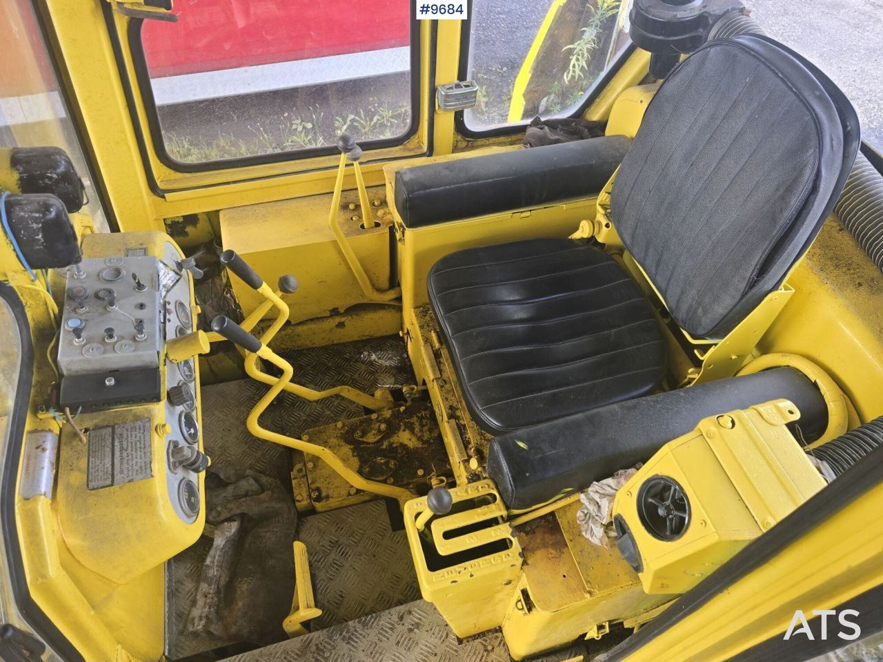 Crawler dozer CAT D4D LGP - דחפור: תמונה 5 Crawler dozer CAT D4D LGP - דחפור: תמונה 5