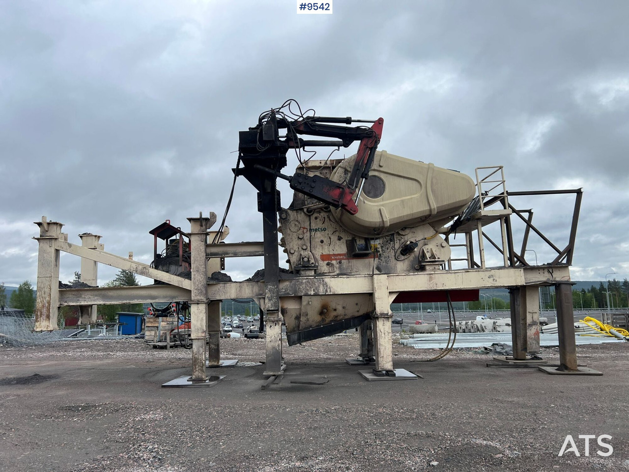 Crusher METSO C130 - מגרסה: תמונה 1 Crusher METSO C130 - מגרסה: תמונה 1