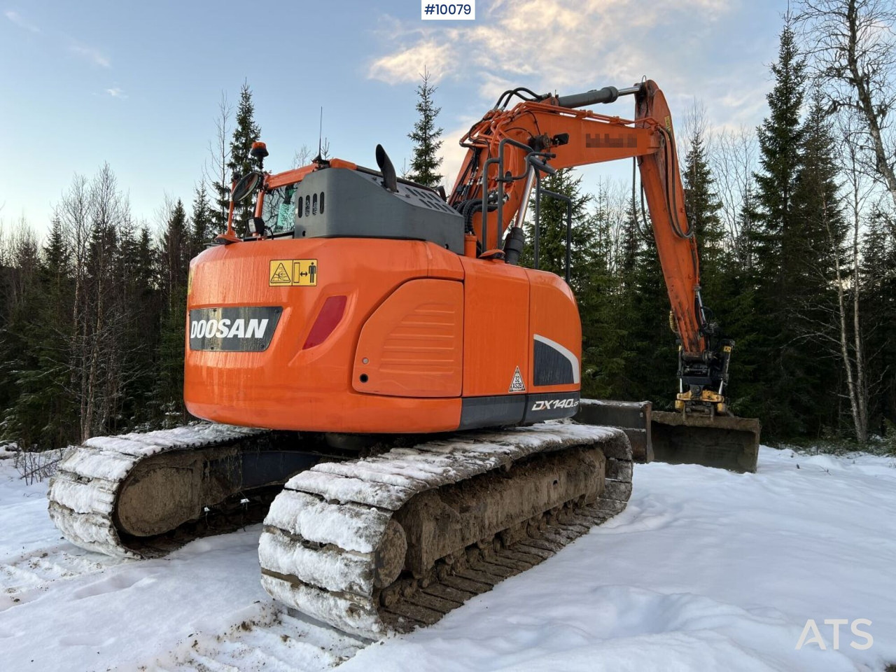 DOOSAN DX140LCR-5 Excavator with Rotor and Buckets - מחפר סורק: תמונה 3 DOOSAN DX140LCR-5 Excavator with Rotor and Buckets - מחפר סורק: תמונה 3