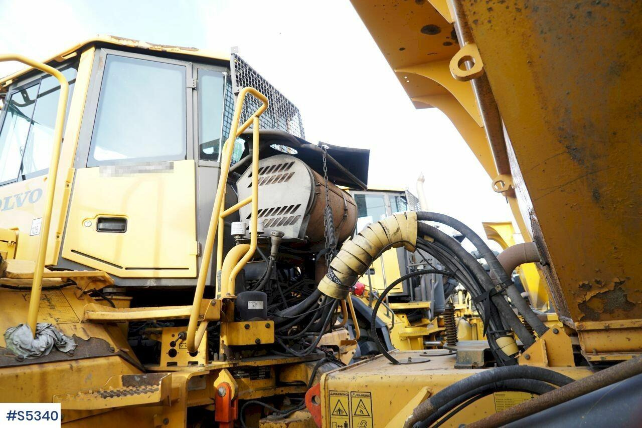 מסיר פסולת DUMPER Volvo A40D 6x6: תמונה 16