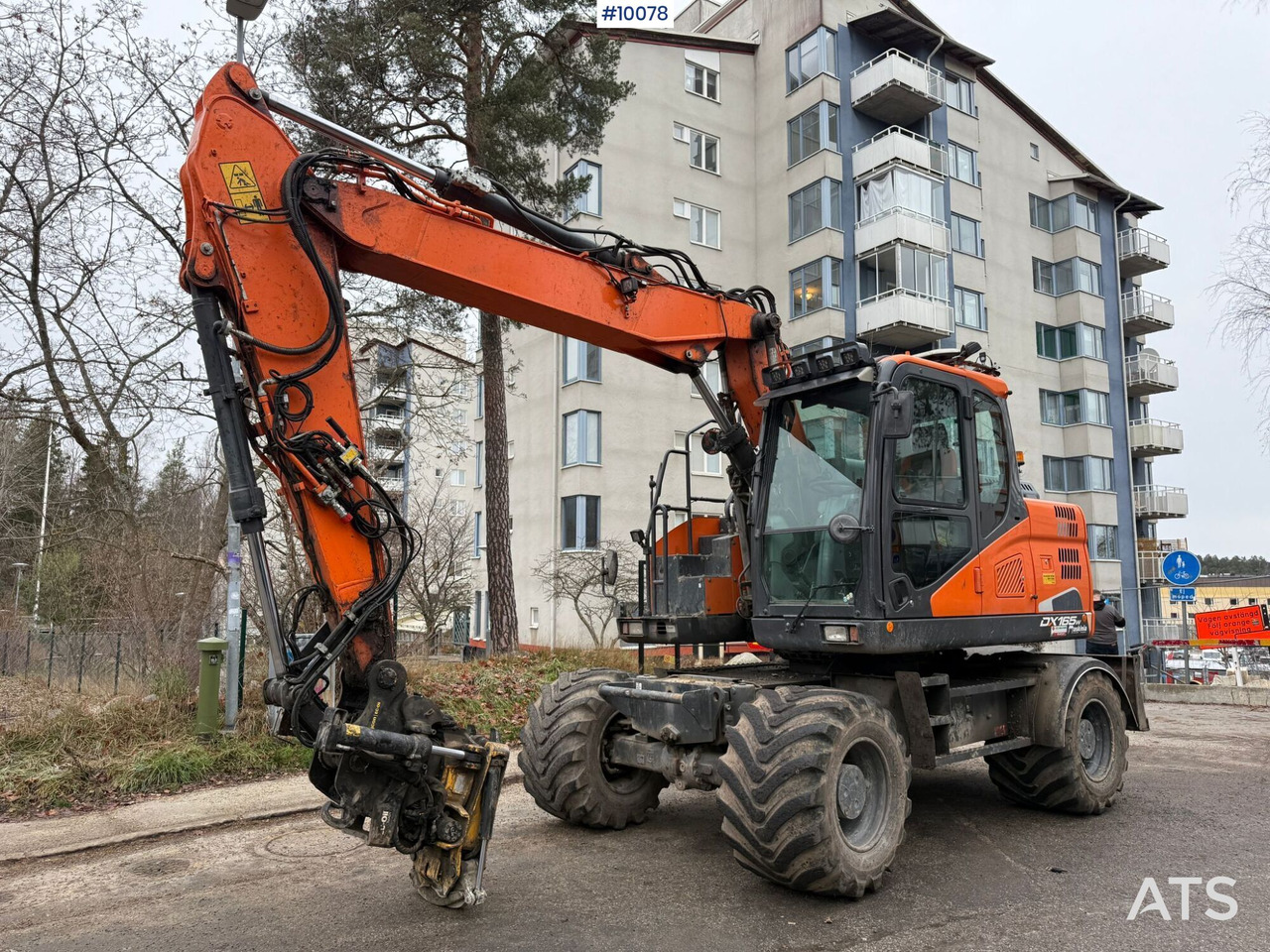 Doosan DX165W-5 Wheeled excavator (VIDEO) - מחפר גלגלים: תמונה 1 Doosan DX165W-5 Wheeled excavator (VIDEO) - מחפר גלגלים: תמונה 1