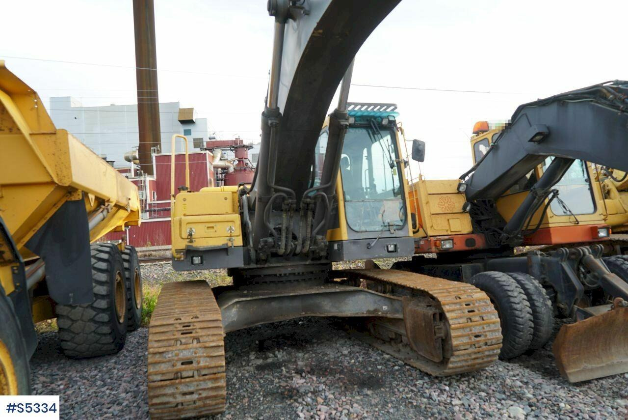 EXCAVATOR Volvo EC360 BLC WITH BUCKET - מחפר: תמונה 2 EXCAVATOR Volvo EC360 BLC WITH BUCKET - מחפר: תמונה 2