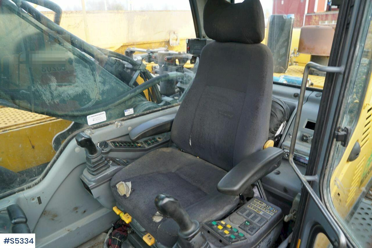 EXCAVATOR Volvo EC360 BLC WITH BUCKET - מחפר: תמונה 5 EXCAVATOR Volvo EC360 BLC WITH BUCKET - מחפר: תמונה 5