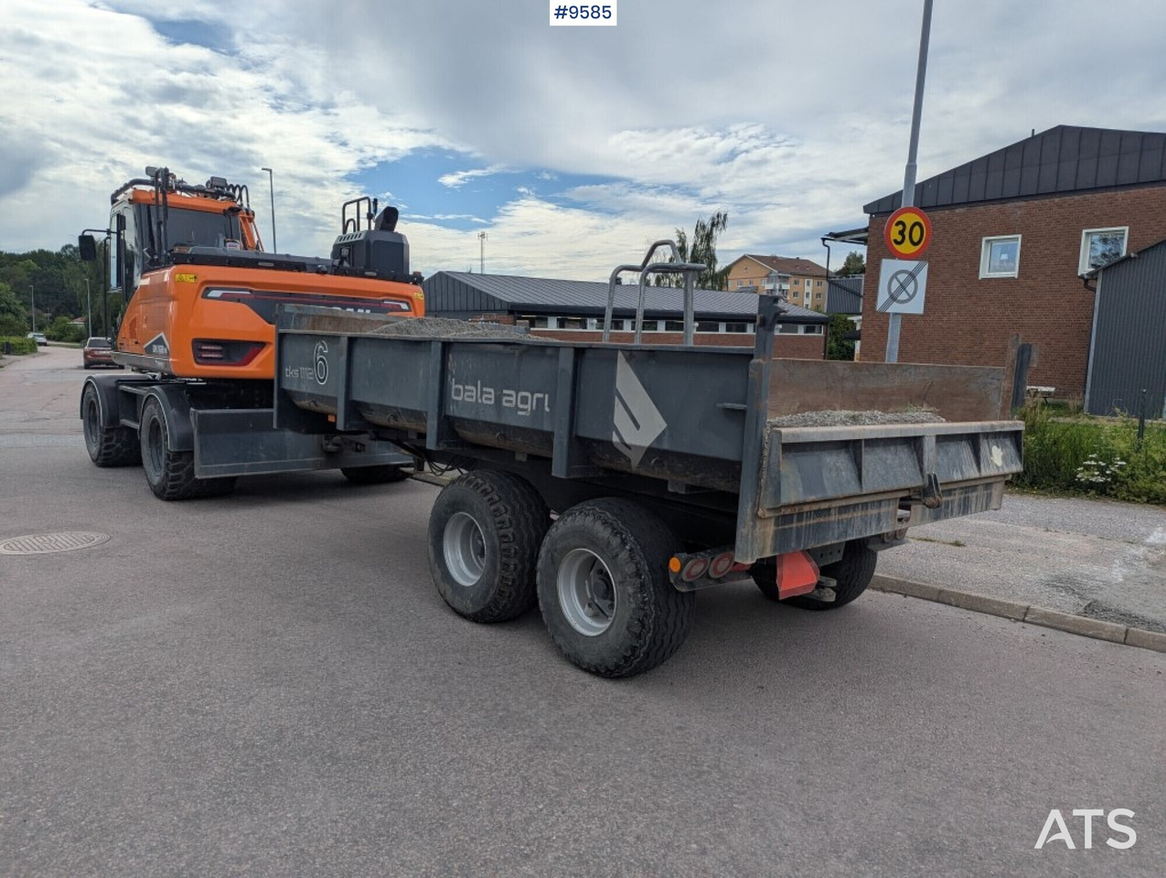 Excavator Doosan DX160W-7 with tipper (SEE VIDEO) - מחפר גלגלים: תמונה 5 Excavator Doosan DX160W-7 with tipper (SEE VIDEO) - מחפר גלגלים: תמונה 5