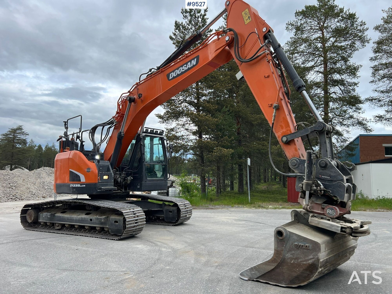 Excavator Doosan DX235 LCR-5 with excavator system (SEE VIDEO) - מחפר סורק: תמונה 3 Excavator Doosan DX235 LCR-5 with excavator system (SEE VIDEO) - מחפר סורק: תמונה 3