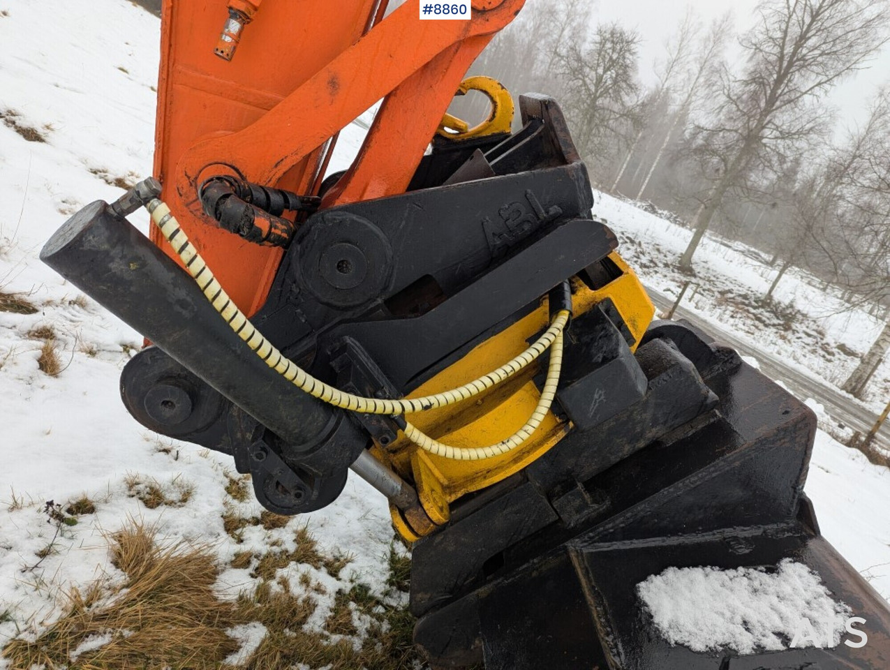 מחפר סורק Excavator Fiat Hitachi EX255 with tiltrotator and grading bucket (SEE VIDEO): תמונה 6
