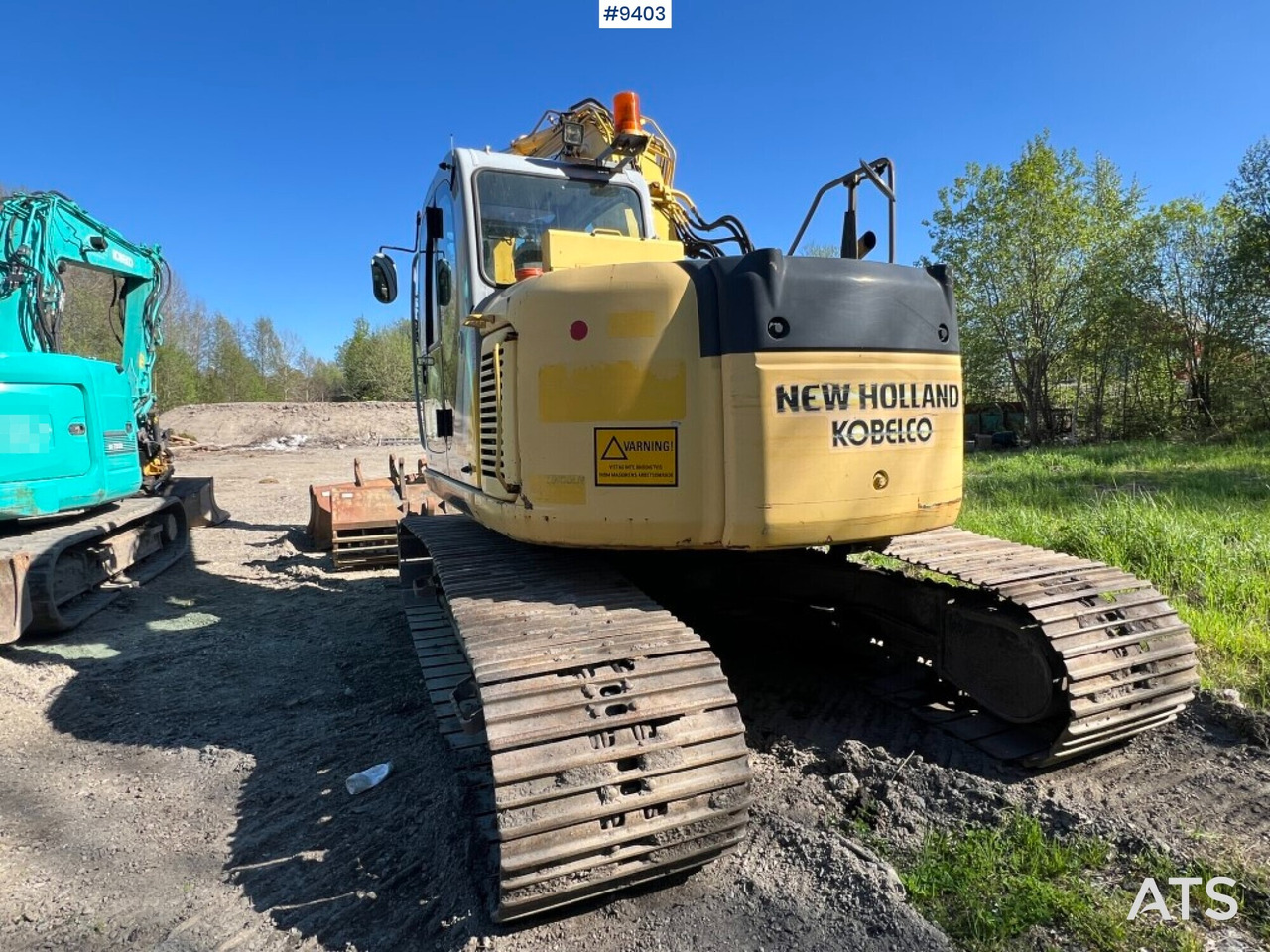 Excavator - New Holland E135 - Kobelco (SEE VIDEO) - מחפר סורק: תמונה 3 Excavator - New Holland E135 - Kobelco (SEE VIDEO) - מחפר סורק: תמונה 3