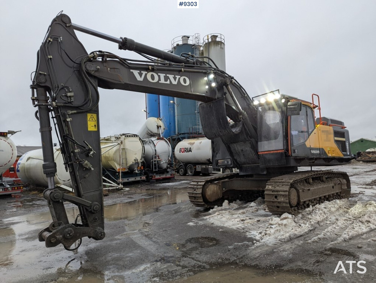 Excavator Volvo EC 380 EL (SEE VIDEO) - מחפר סורק: תמונה 1 Excavator Volvo EC 380 EL (SEE VIDEO) - מחפר סורק: תמונה 1