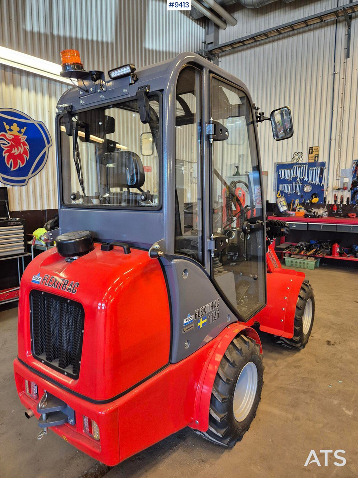 FLEXITRAC 1126 Skid steer loader with only 7 hours - מעמיס קומפקטי: תמונה 4 FLEXITRAC 1126 Skid steer loader with only 7 hours - מעמיס קומפקטי: תמונה 4