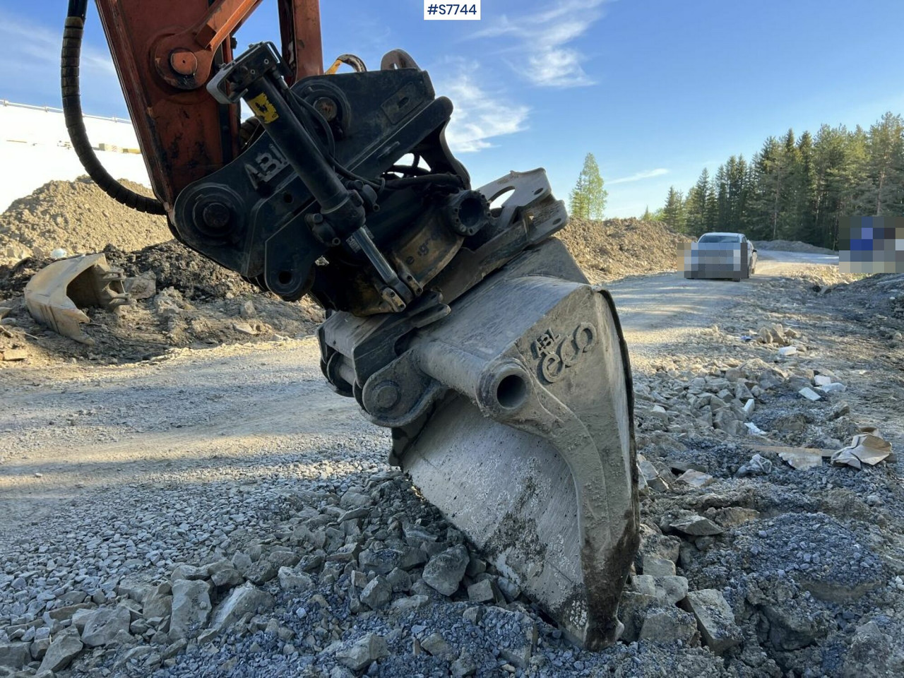 מחפר סורק Hitachi ZX 210 LC-5B with rotortilt and gears SEE VIDEO: תמונה 6