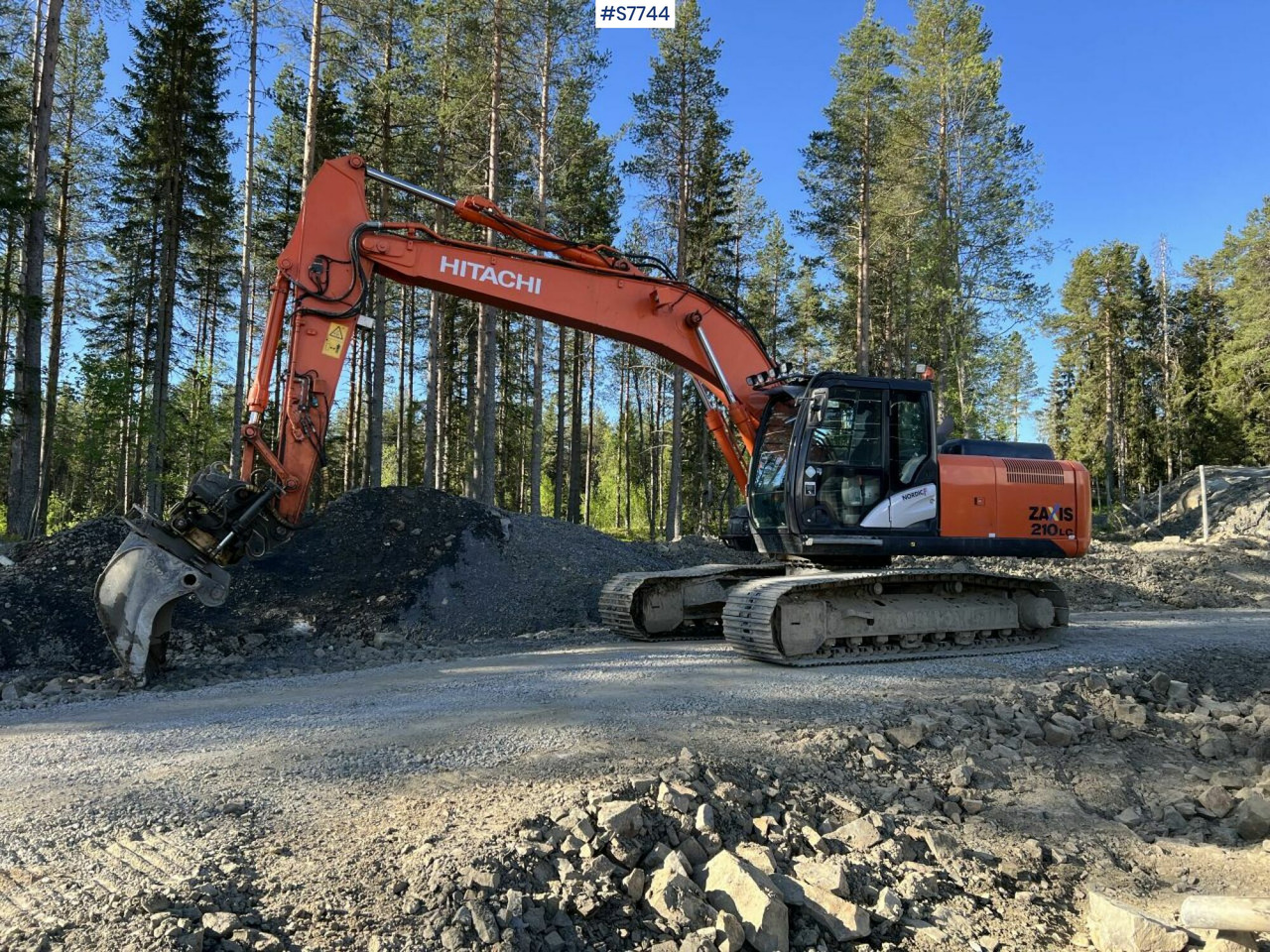 מחפר סורק Hitachi ZX 210 LC-5B with rotortilt and gears SEE VIDEO: תמונה 7