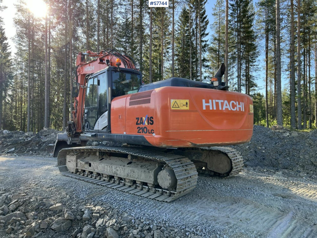 מחפר סורק Hitachi ZX 210 LC-5B with rotortilt and gears SEE VIDEO: תמונה 9