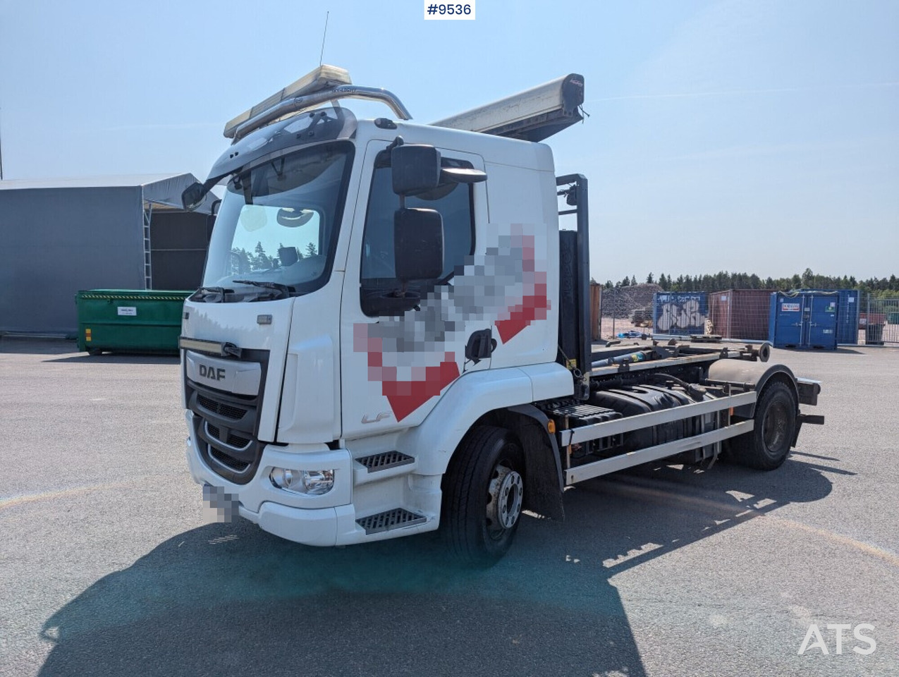 Hooklift Truck Daf FA LF260I - משאית הרמת וו: תמונה 1 Hooklift Truck Daf FA LF260I - משאית הרמת וו: תמונה 1