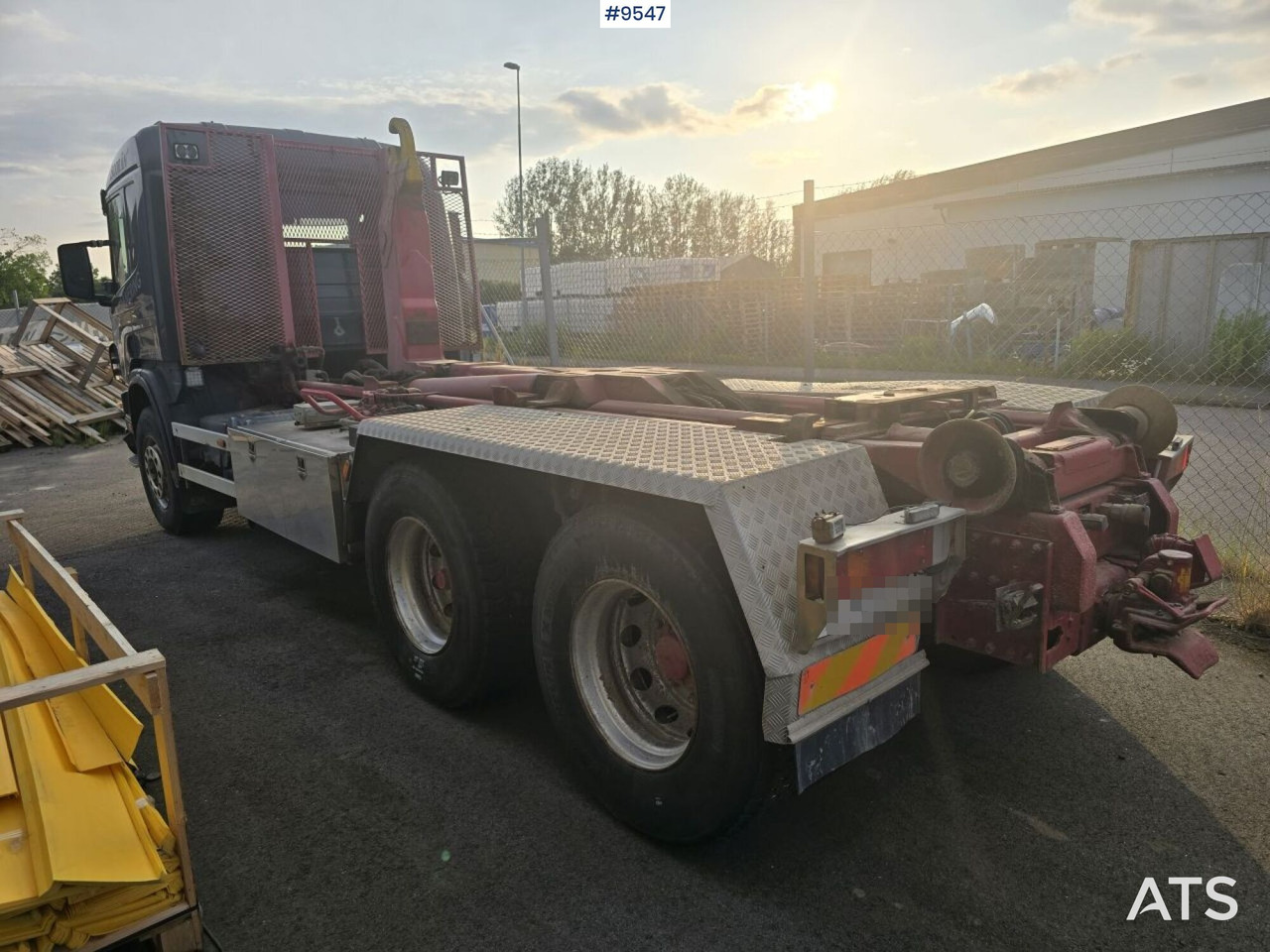 Hooklift Truck Scania P124 6x2 - משאית הרמת וו: תמונה 4 Hooklift Truck Scania P124 6x2 - משאית הרמת וו: תמונה 4
