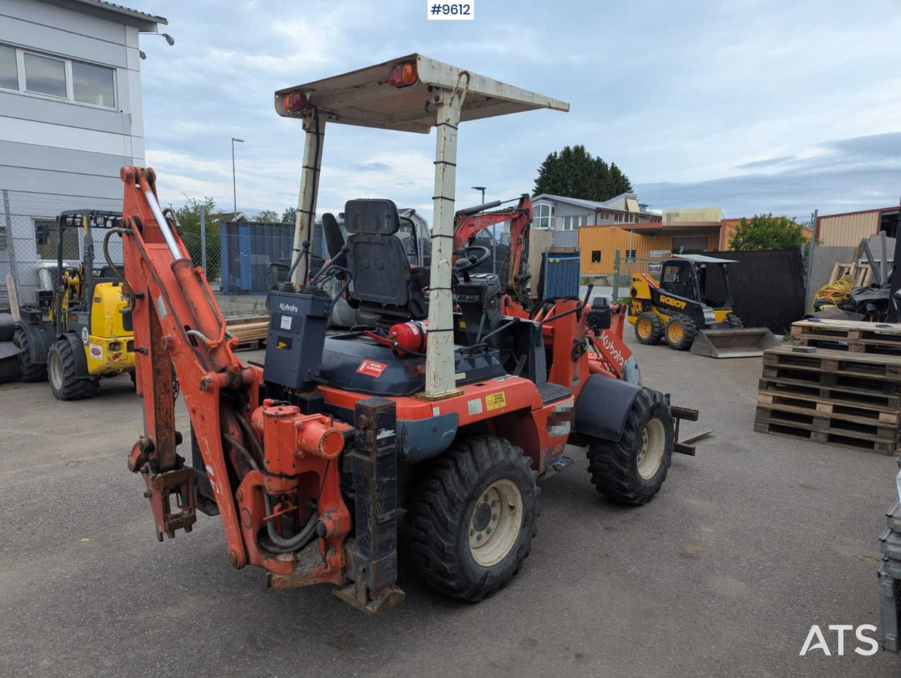 Kubota backhoe loader - מחפרון: תמונה 4 Kubota backhoe loader - מחפרון: תמונה 4