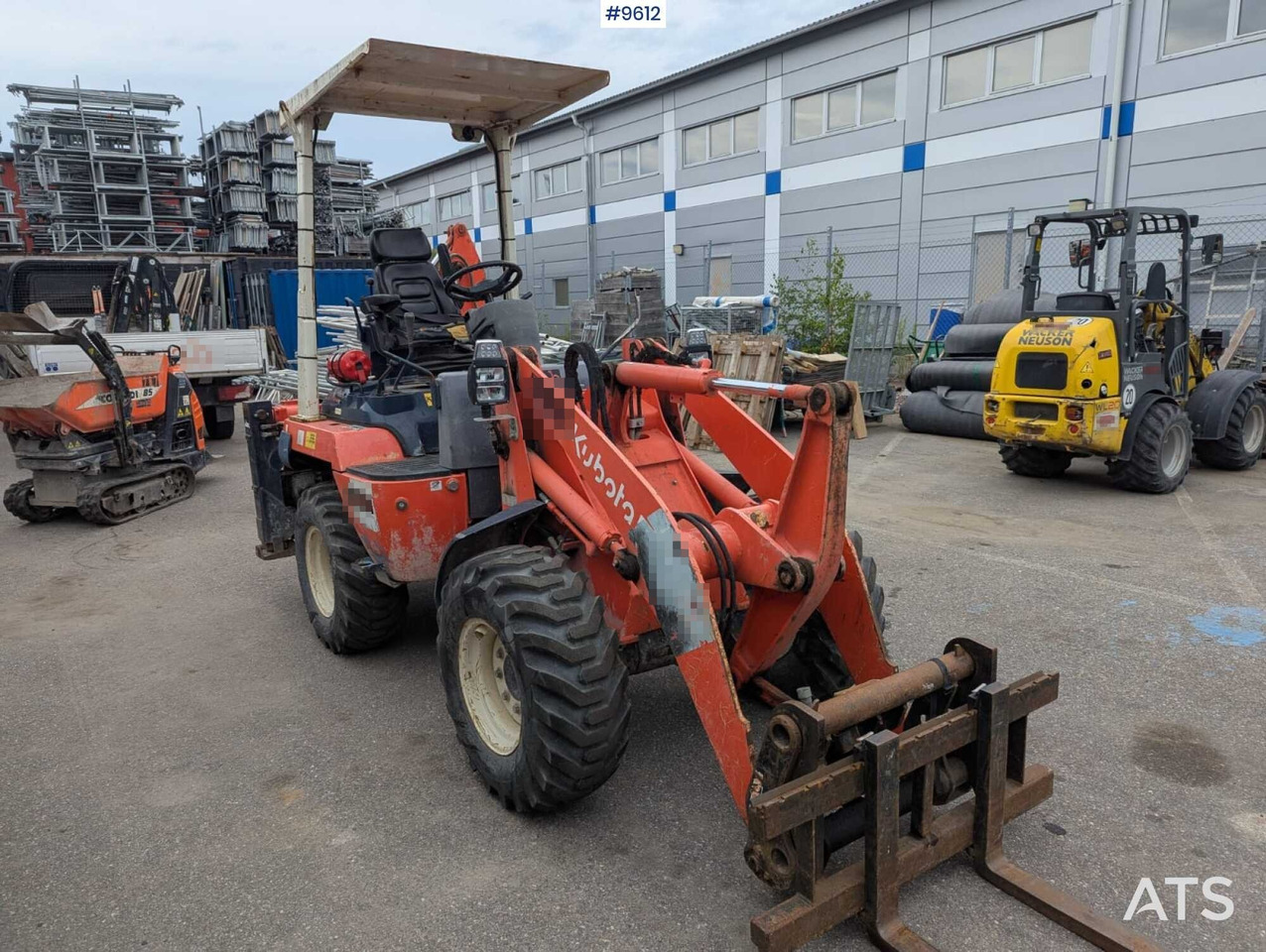 Kubota backhoe loader - מחפרון: תמונה 2 Kubota backhoe loader - מחפרון: תמונה 2