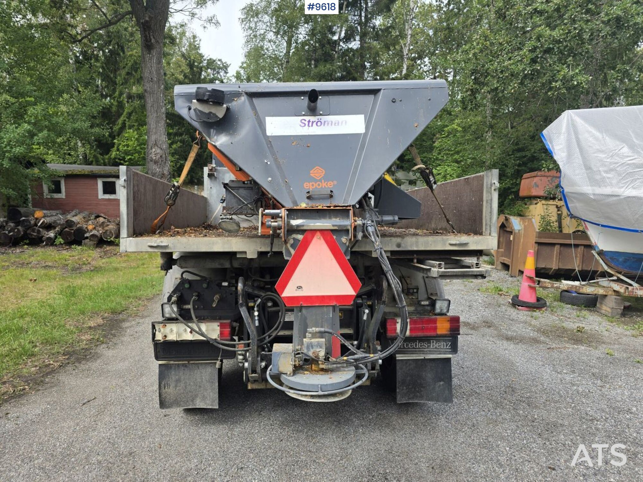 MB Unimog with equipment - מפלסת שלג: תמונה 4 MB Unimog with equipment - מפלסת שלג: תמונה 4