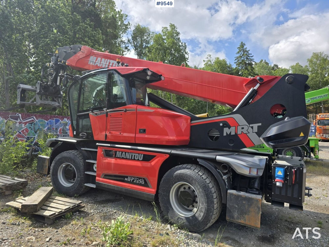 Manitou MRT 2570 Rotating Telescopic Handler - מפעיל טלסקופי: תמונה 2 Manitou MRT 2570 Rotating Telescopic Handler - מפעיל טלסקופי: תמונה 2