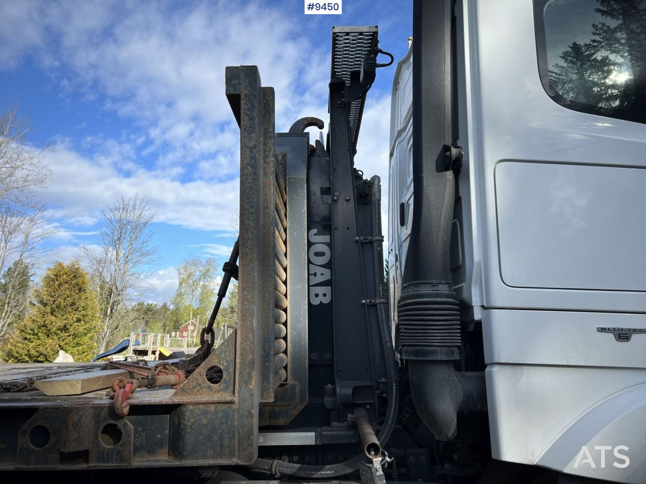 Mercedes Benz Arocs 3251 Tridem Hooklift, flatbed and concrete rotator - משאית הרמת וו: תמונה 5 Mercedes Benz Arocs 3251 Tridem Hooklift, flatbed and concrete rotator - משאית הרמת וו: תמונה 5