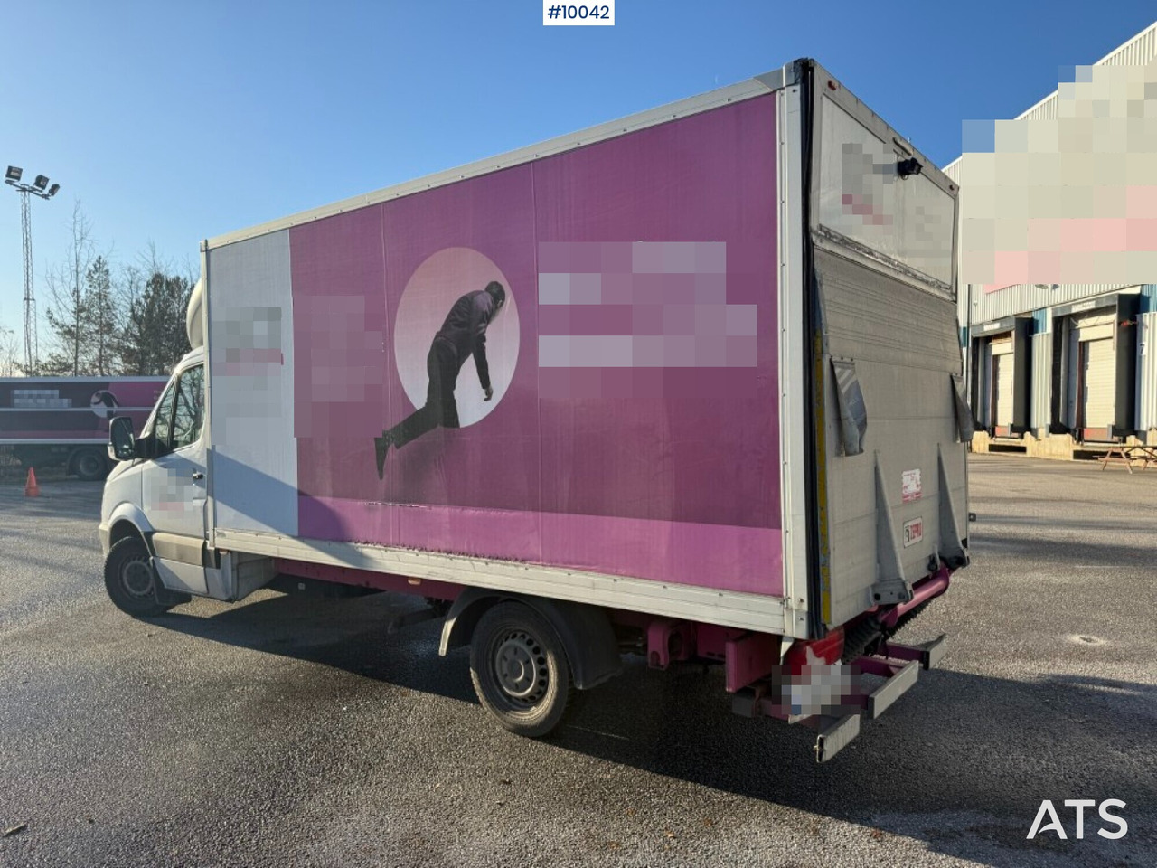 Mercedes Benz Sprinter with tail lift - כלי רכב מסחרי עם תיבה: תמונה 3 Mercedes Benz Sprinter with tail lift - כלי רכב מסחרי עם תיבה: תמונה 3