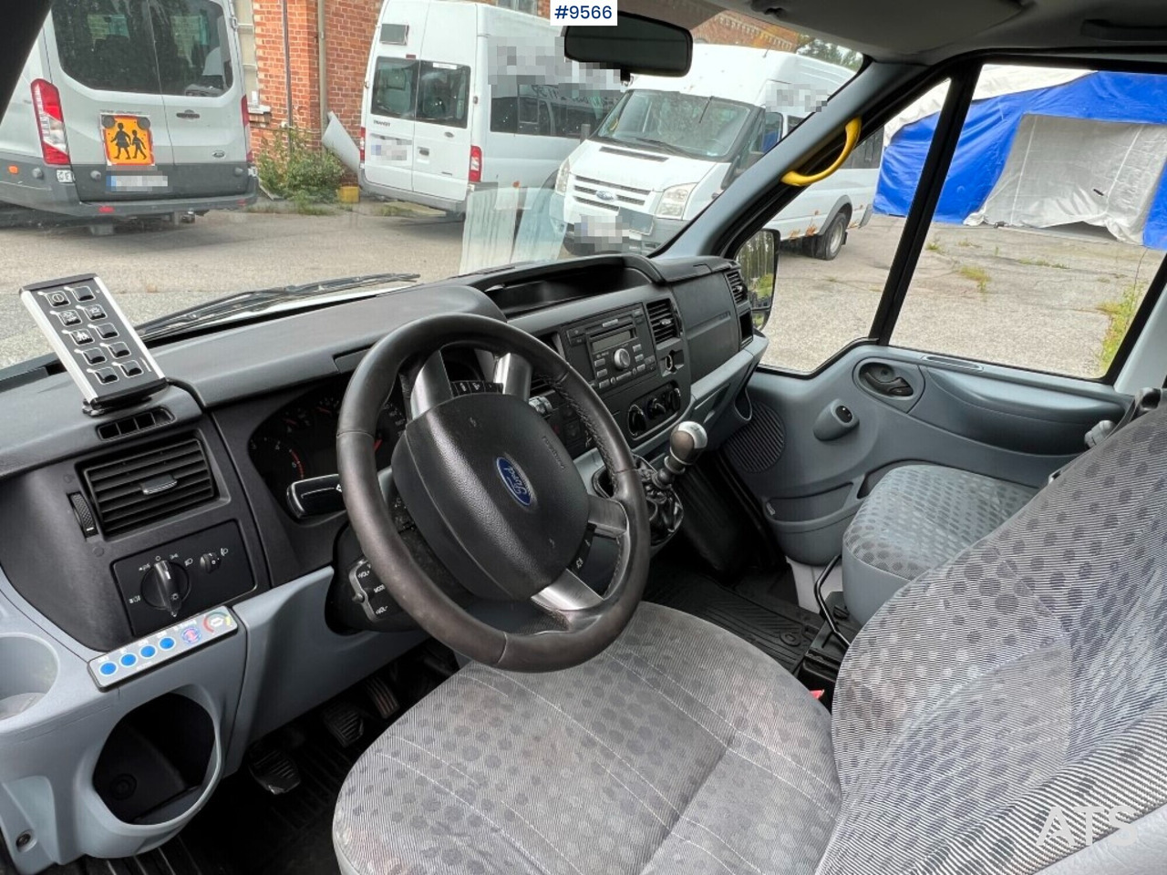 Minibus- Ford FDG6 Transit- Sold newly inspected - מיניבוס, כלי רכב מסחרי לנוסעים: תמונה 4 Minibus- Ford FDG6 Transit- Sold newly inspected - מיניבוס, כלי רכב מסחרי לנוסעים: תמונה 4