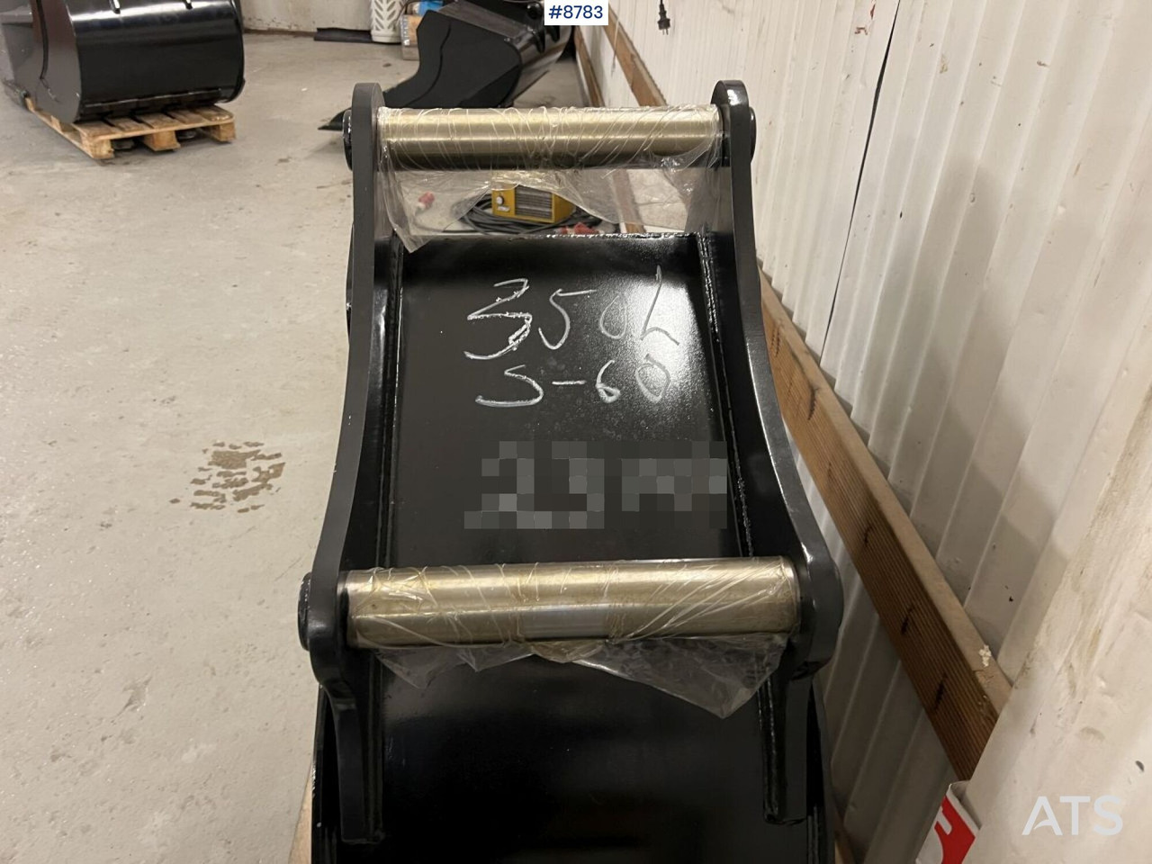 Narrow bucket S60 bracket - דלי מחפר: תמונה 4 Narrow bucket S60 bracket - דלי מחפר: תמונה 4