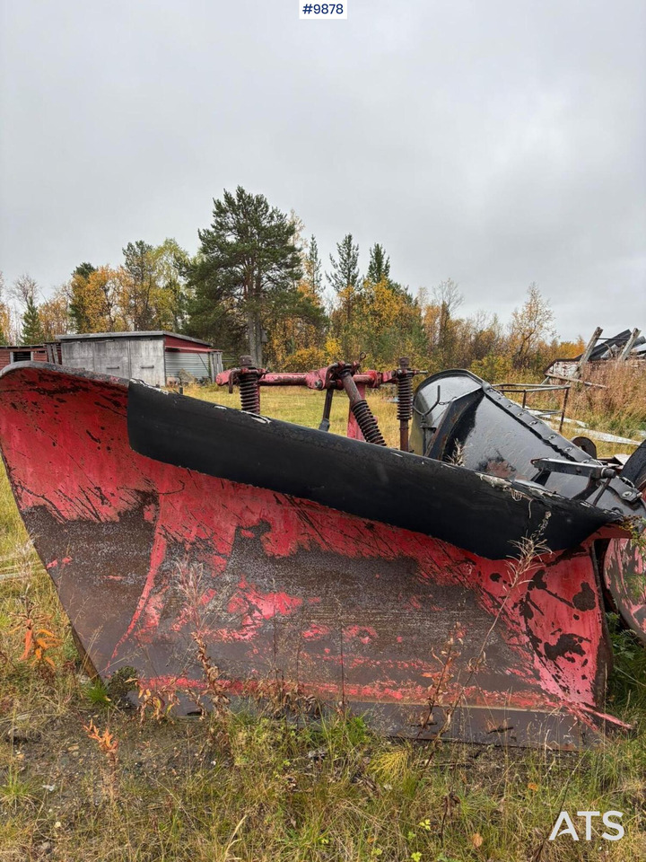 Pointed plow Large BM - מחרשת שלג: תמונה 3 Pointed plow Large BM - מחרשת שלג: תמונה 3