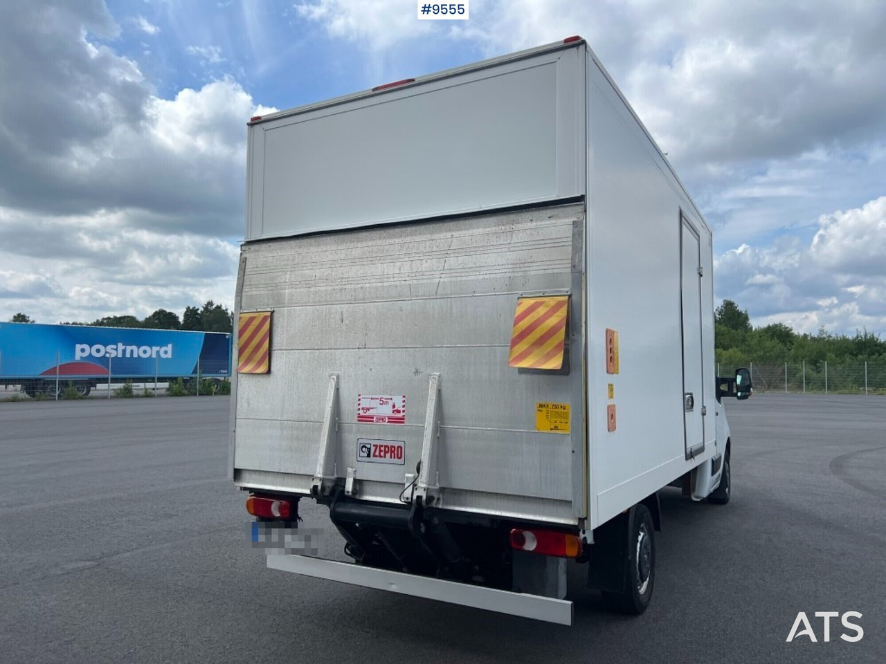 Renault Master with tail lift - כלי רכב מסחרי עם תיבה: תמונה 3 Renault Master with tail lift - כלי רכב מסחרי עם תיבה: תמונה 3