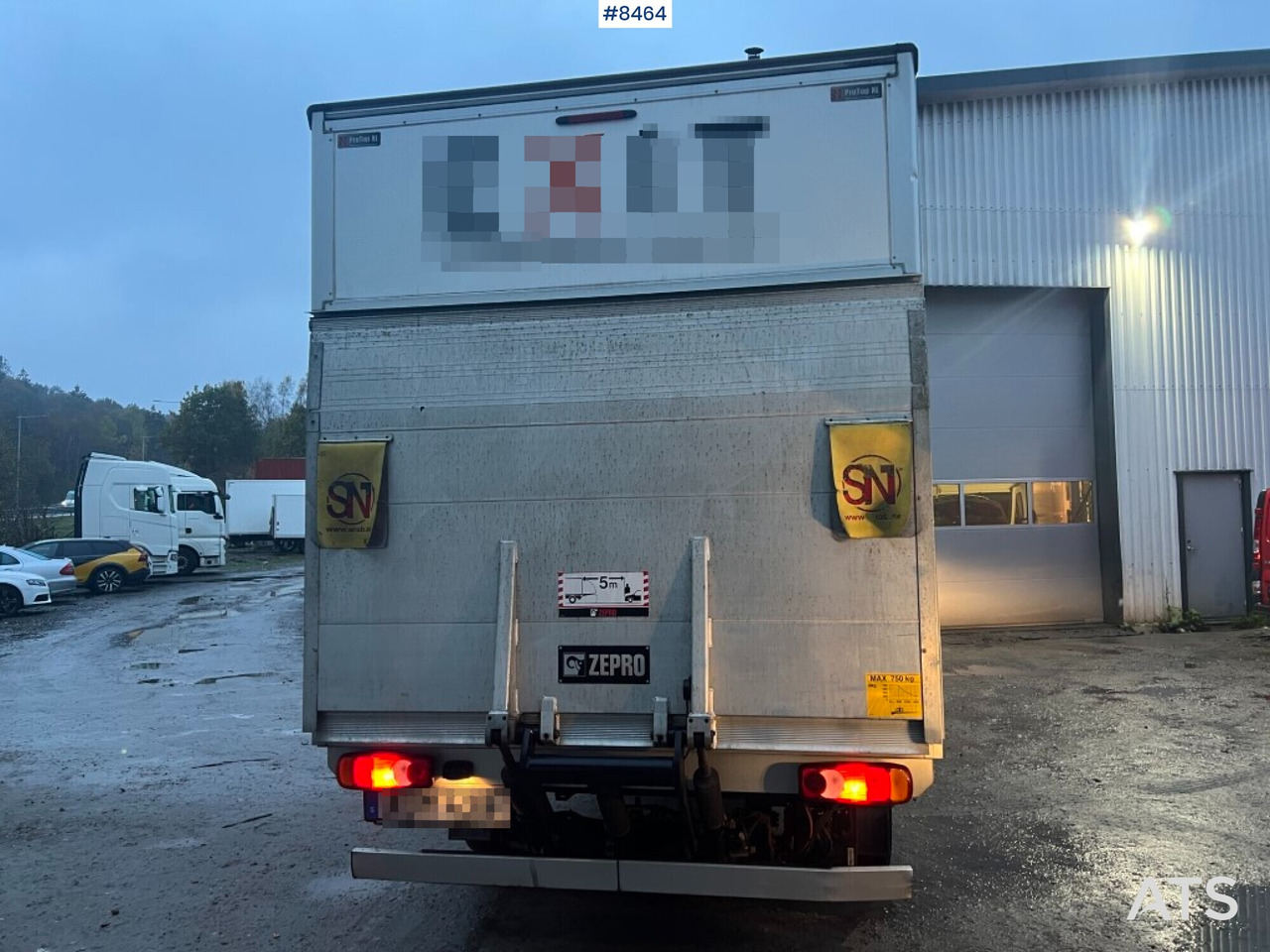 Renault master with tail lift - כלי רכב מסחרי עם תיבה: תמונה 3 Renault master with tail lift - כלי רכב מסחרי עם תיבה: תמונה 3