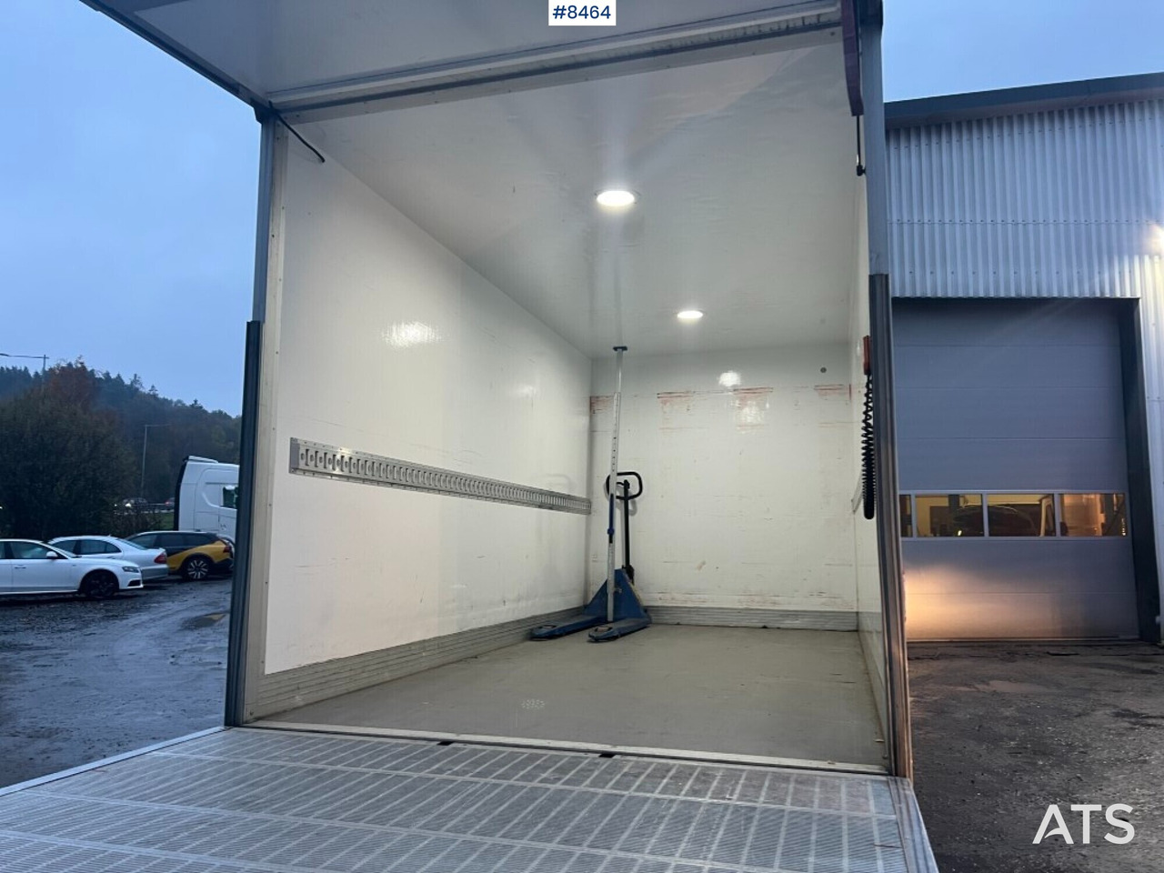 Renault master with tail lift - כלי רכב מסחרי עם תיבה: תמונה 4 Renault master with tail lift - כלי רכב מסחרי עם תיבה: תמונה 4