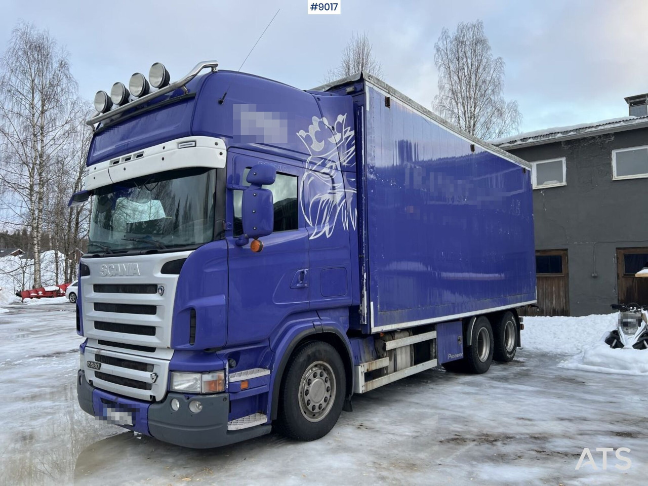 SCANIA R560 chipper truck - משאית תיבה: תמונה 1 SCANIA R560 chipper truck - משאית תיבה: תמונה 1