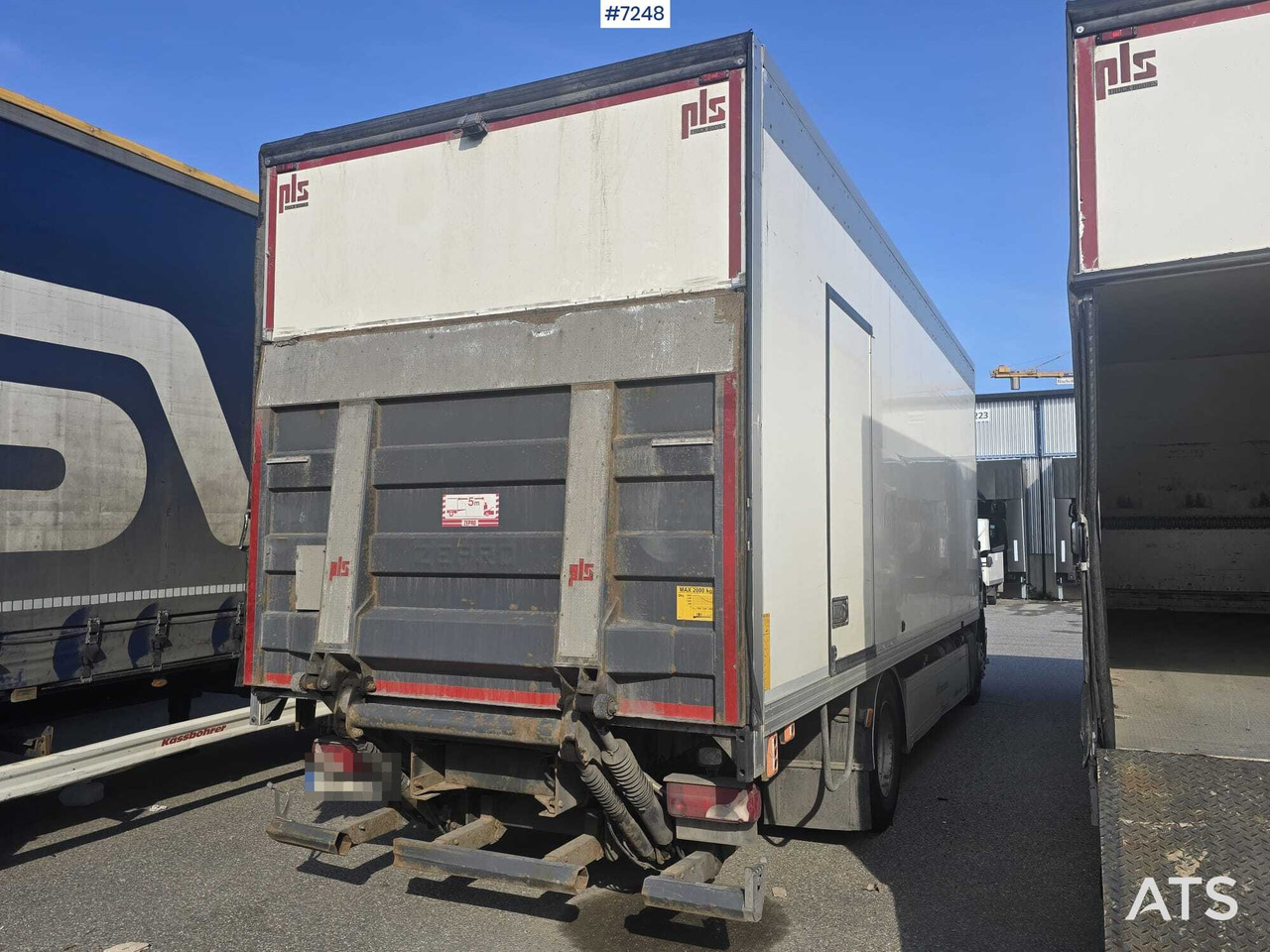 Scania P320 Box truck with tail lift - משאית תיבה: תמונה 4 Scania P320 Box truck with tail lift - משאית תיבה: תמונה 4