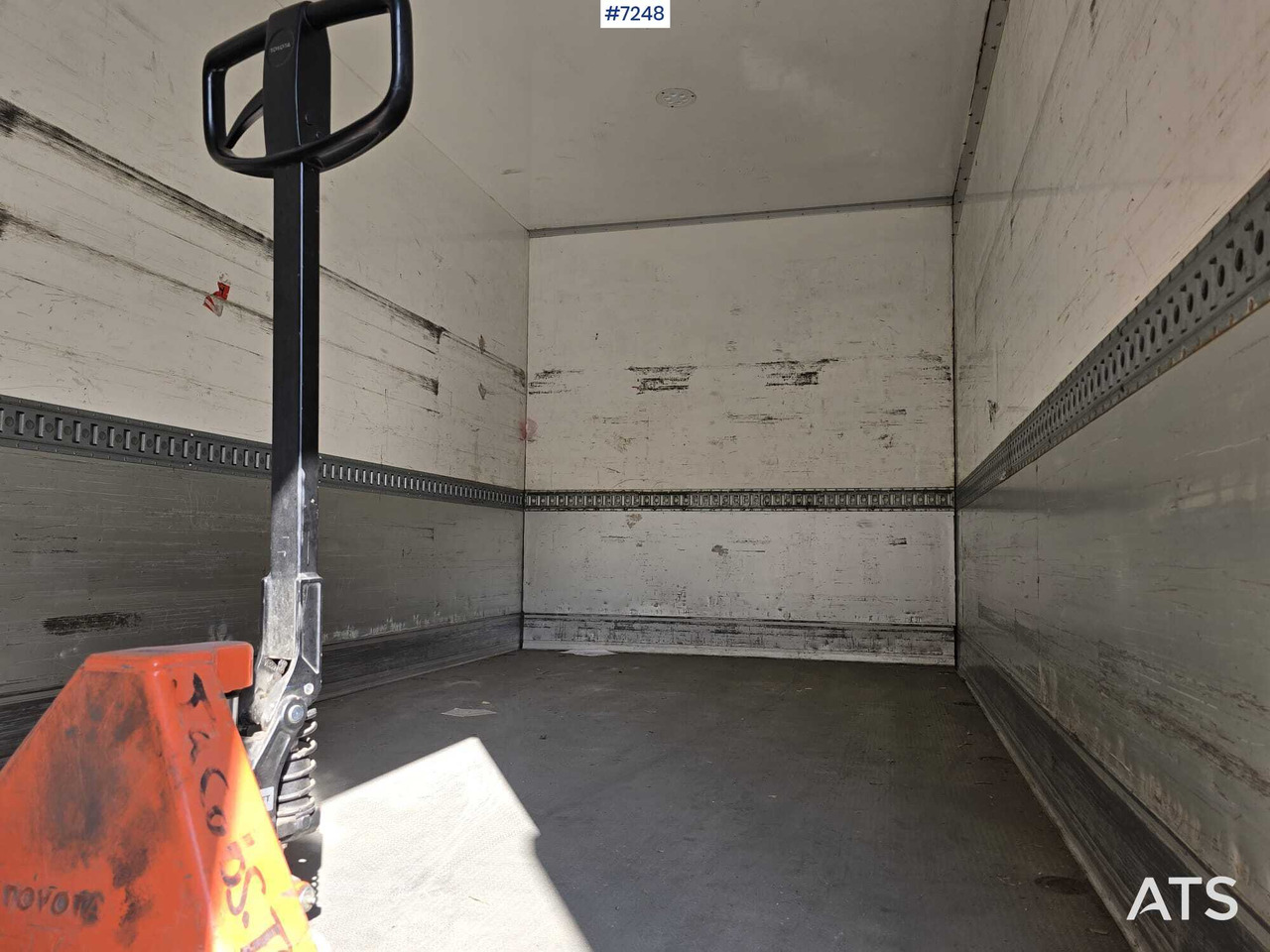 משאית תיבה Scania P320 Box truck with tail lift: תמונה 7
