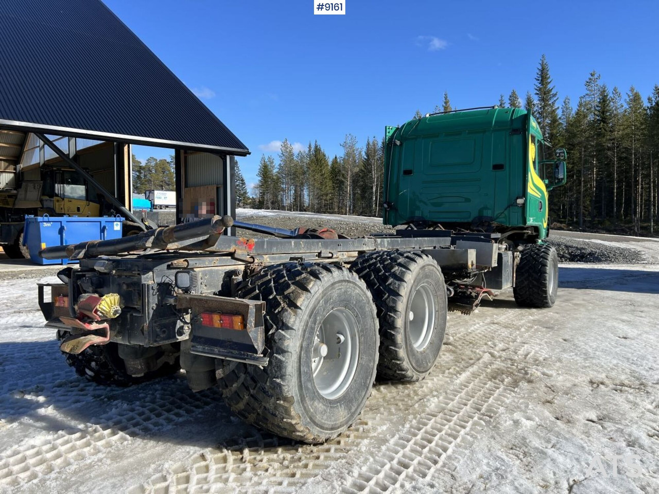 Scania R124 with cameleont quick lock, underbite and plow attachments - משאית עם שלדת תא: תמונה 4 Scania R124 with cameleont quick lock, underbite and plow attachments - משאית עם שלדת תא: תמונה 4